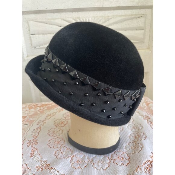 Vintage 1940s Black Felt Bowler Hat With Studded Ribbon Band - Picture 4 of 16